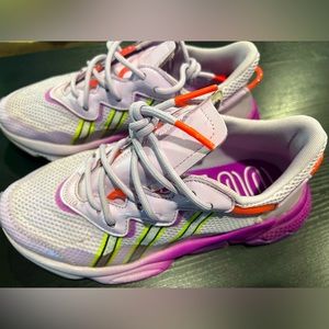 Adidas ozweego sneakers used very good condition
